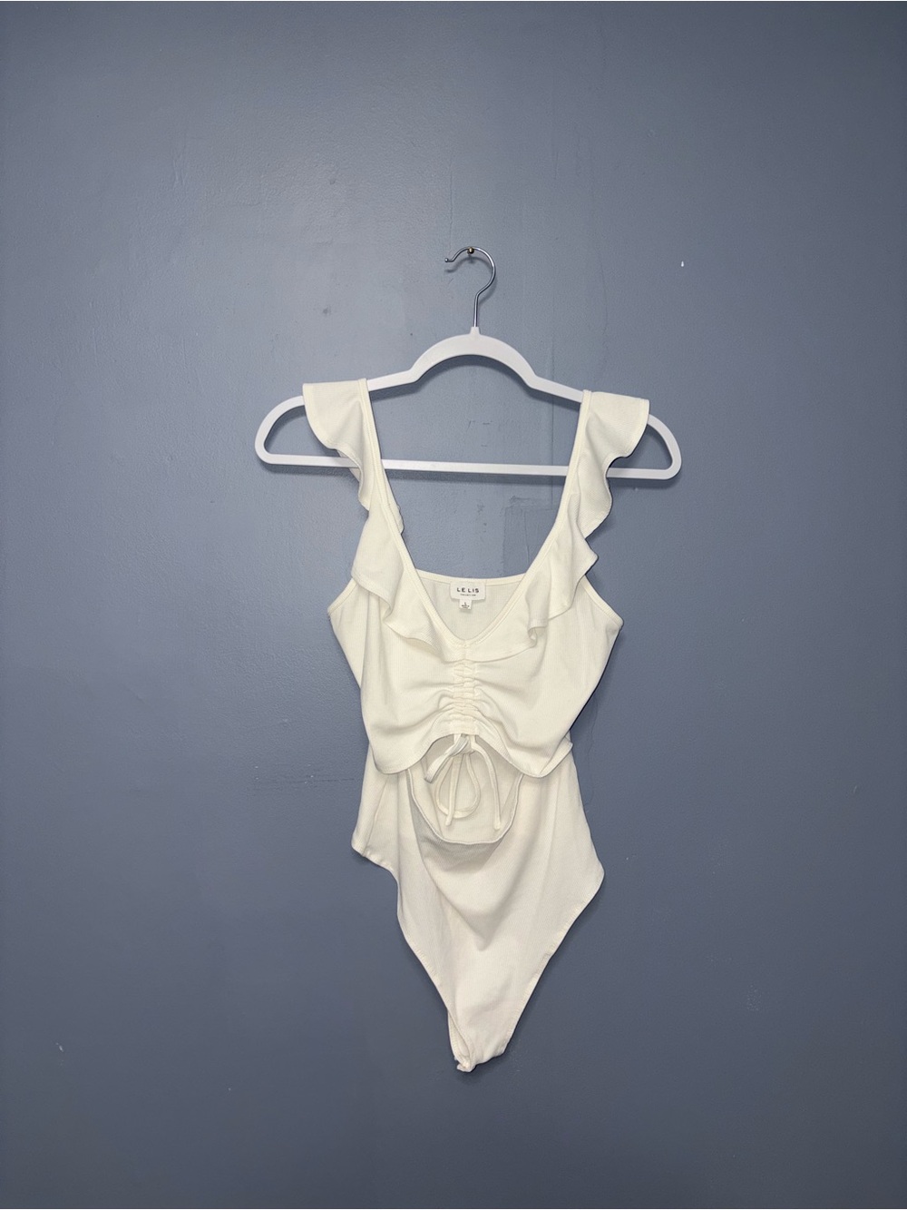 Le Lis | White Ribbed Cut Out Bodysuit | Size Large